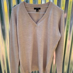 Comfortable beige GNW sweater
